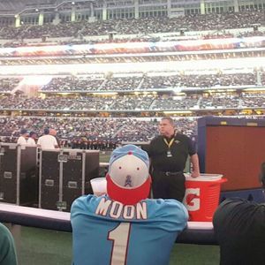 Meet your Posher, Andres